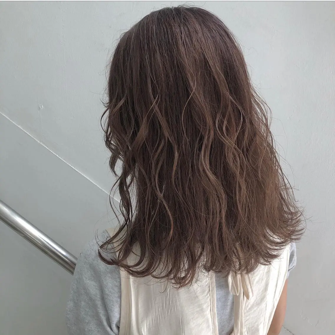 ミディアム カラー CLUTCH天王寺 西藤遥河のヘアスタイル