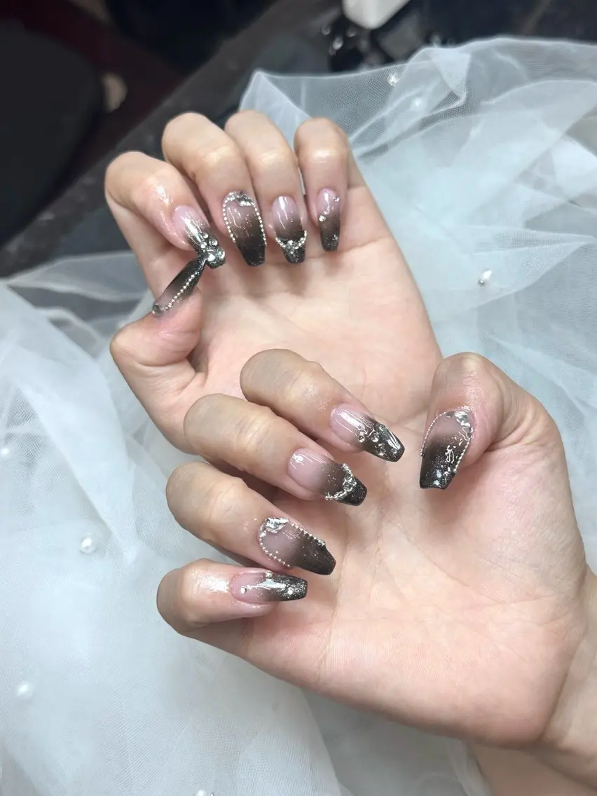 ネイル Iconic Nailのネイルデザイン