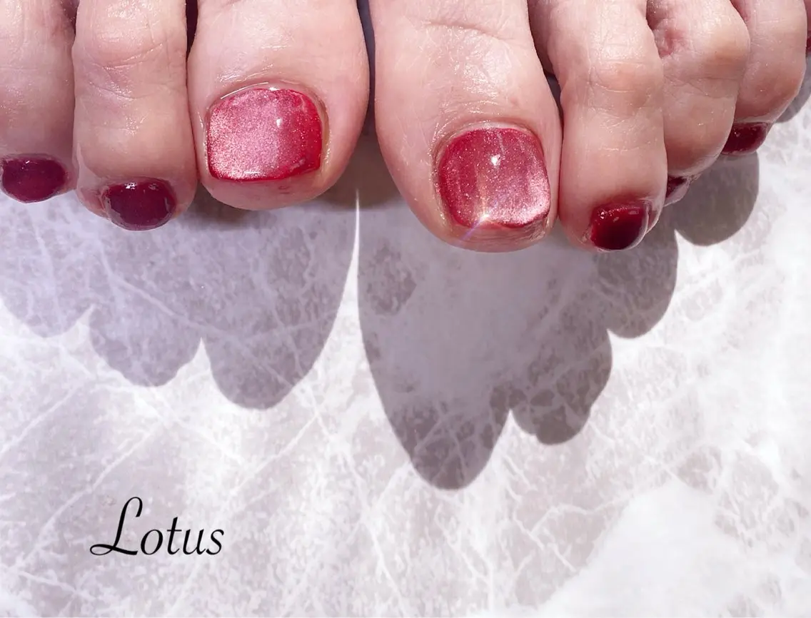 ネイル マグネットネイル ハンドネイル フットネイル ネイル＆脱毛 Lotus🌸のネイルデザイン