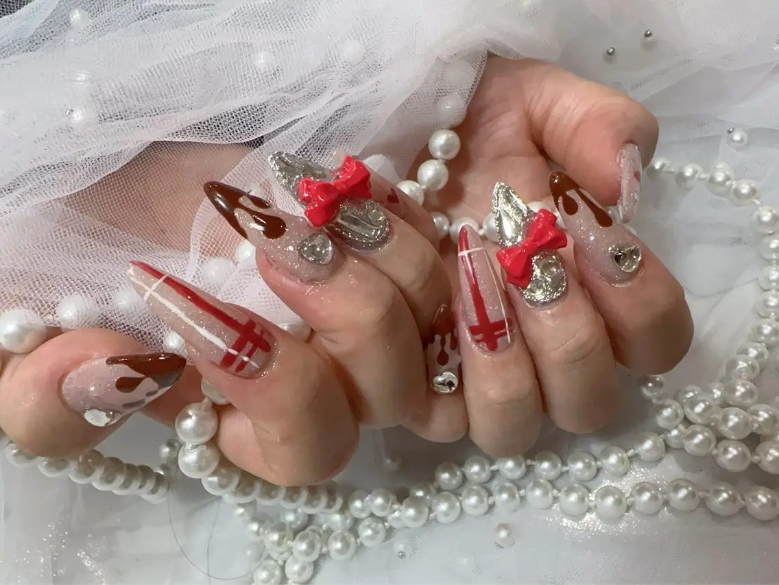 ネイル アートネイル フラッシュネイル フレンチネイル ジェルネイル ガラスフレンチ ハンドネイル You&Me Miyuのネイルデザイン