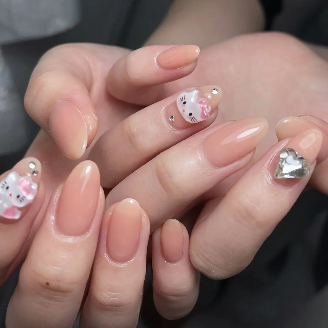 ネイル ハンドネイル Queens ciciのネイルデザイン