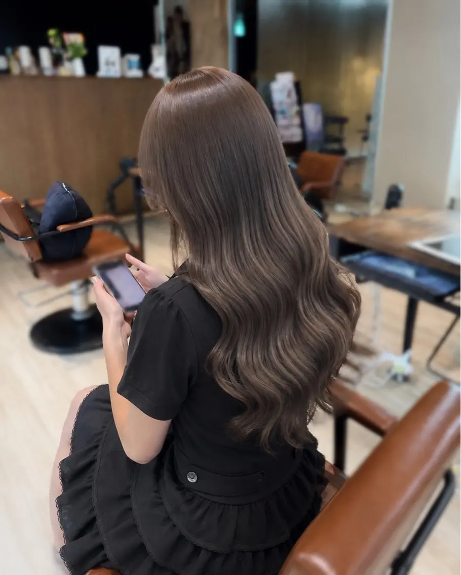 ロング カラー ヘアカラー トリートメント みこ🌙艶カラー/ 透明感ブラウン‪🤎のヘアスタイル