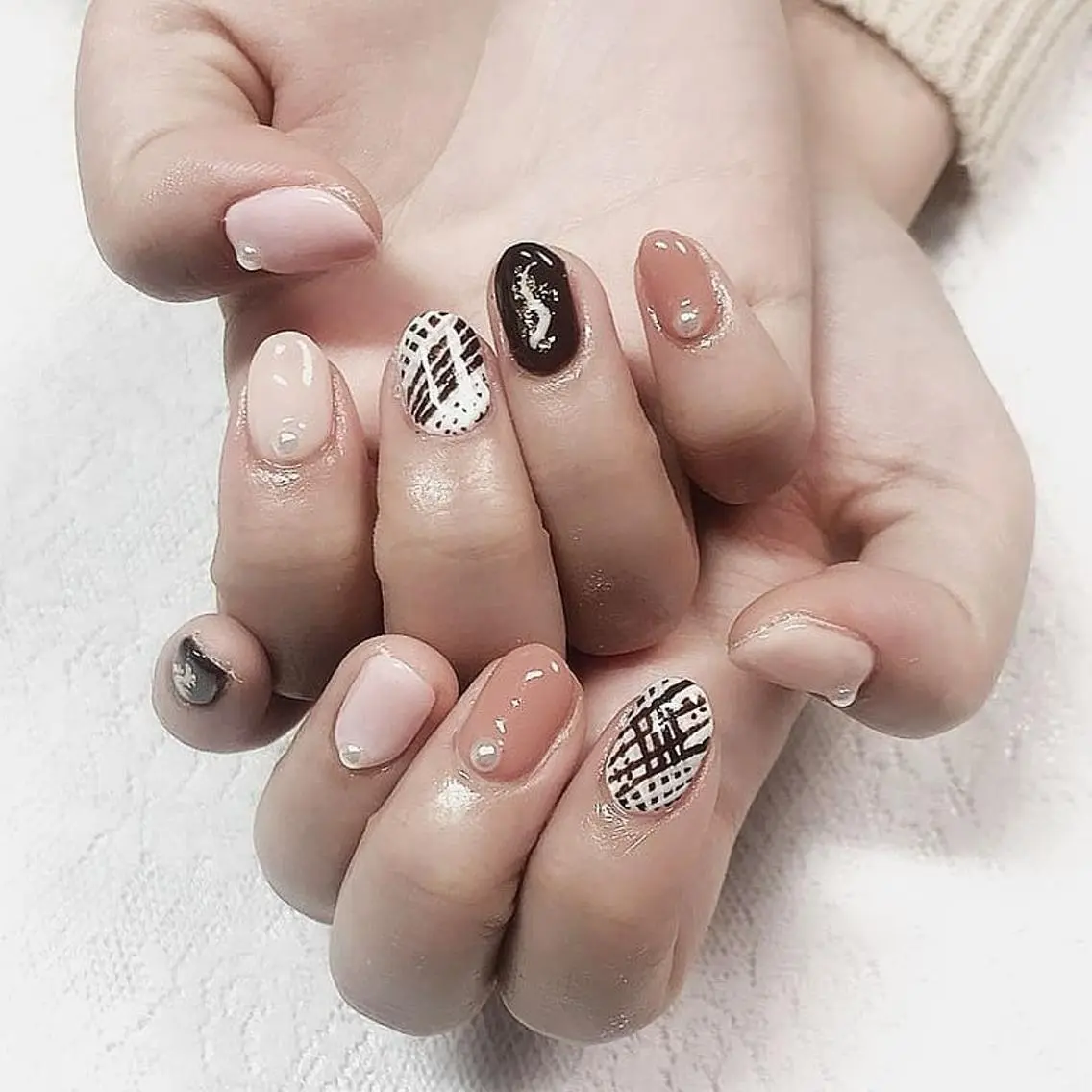 ネイル バレンタイン ハンドネイル ハンドケア lylynail YUUKAのネイルデザイン