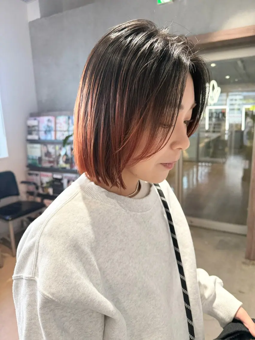 ショート カラー 🤍透明感カラー🤍 三浦瑠璃のヘアスタイル
