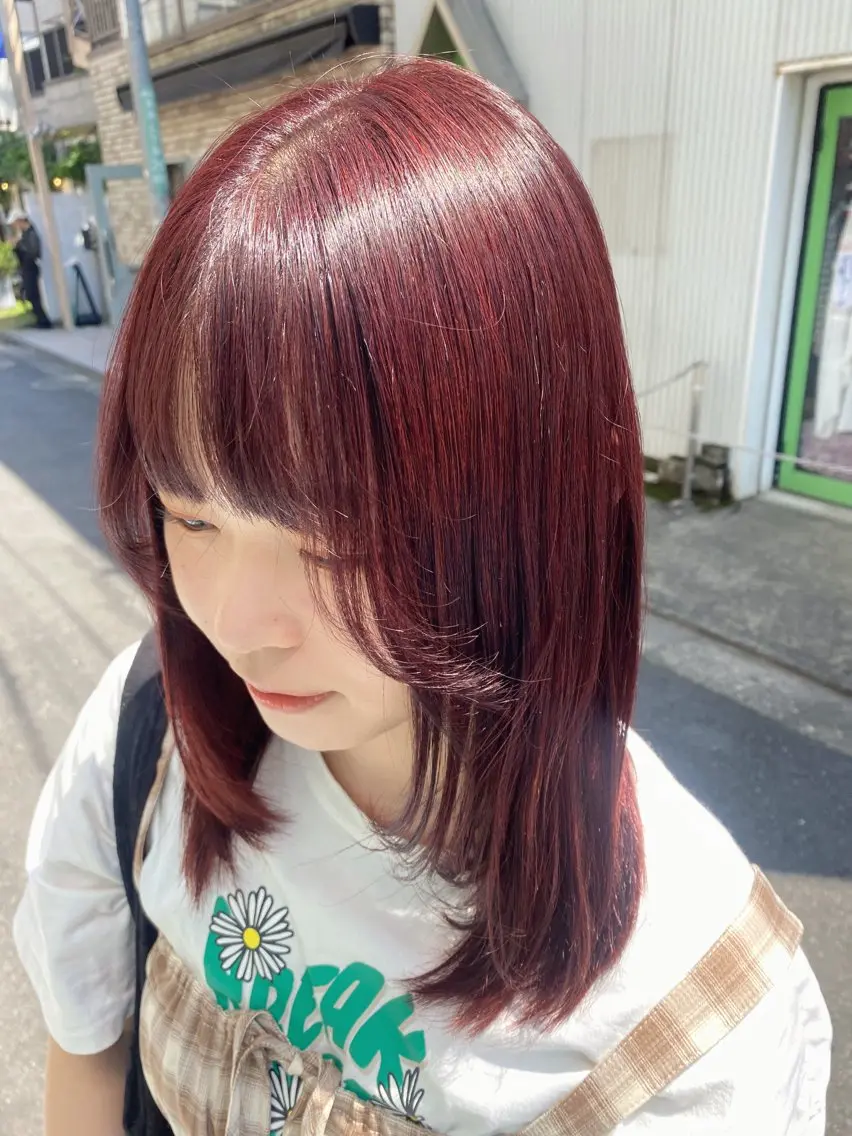ミディアム カラー ブリーチ ダブルカラー ブリーチなしカラー レッドカラー カット ヘアカラー トリートメント 長妻莉央/縮毛矯正 髪質改善カラーのヘアスタイル