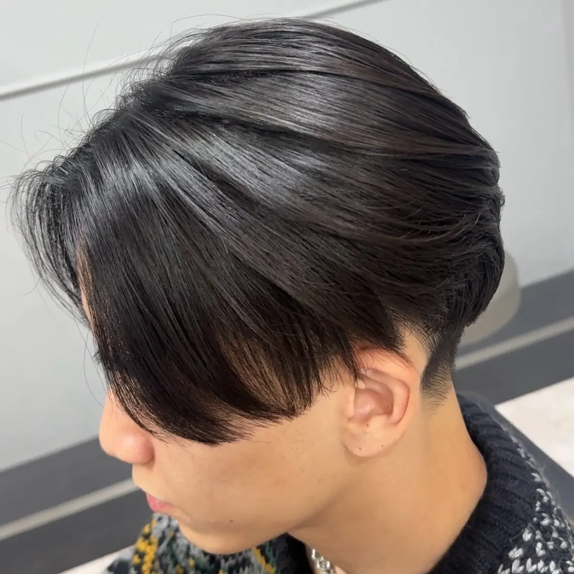 メンズ センターパート 刈り上げ カット 縮毛矯正 Miyabi.💋 ABEYLEVRAIのヘアスタイル