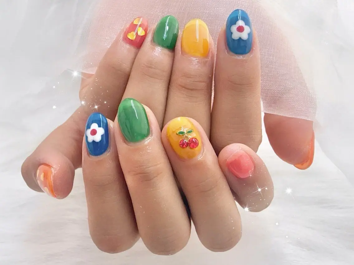 ショート ハンドネイル Lili Nail Studio西荻窪店のネイルデザイン
