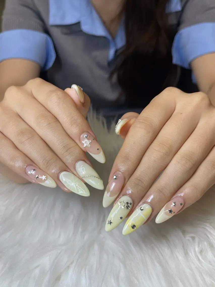 ネイル ハンドネイル NiJi Nailsのネイルデザイン