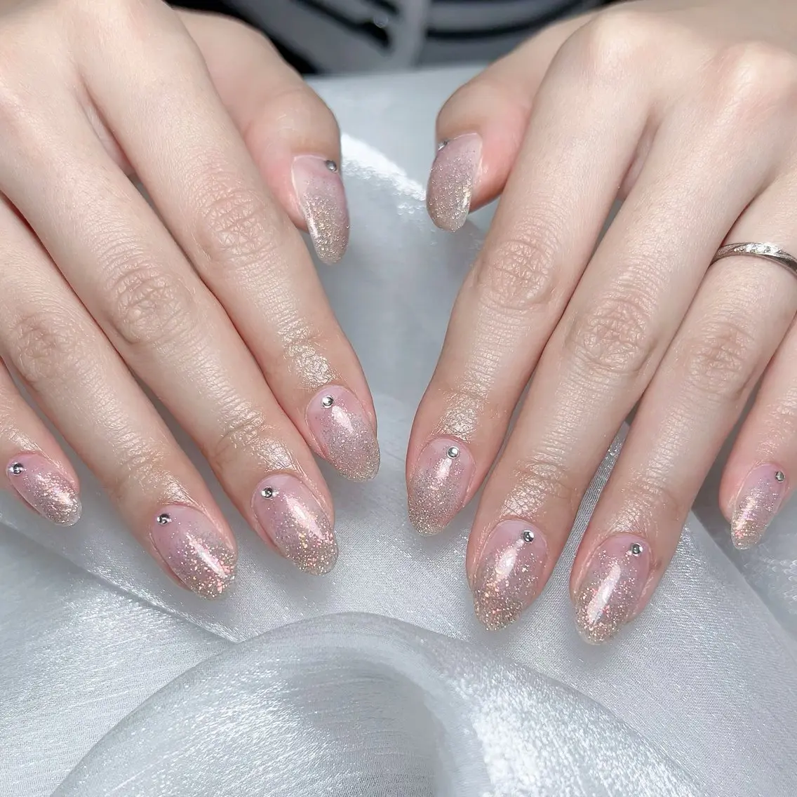 メンズ ネイル メンズ韓国風 アートネイル オーロラネイル ガーリー キラキラネイル ハンドネイル Nail salon 木にいるのネイルデザイン