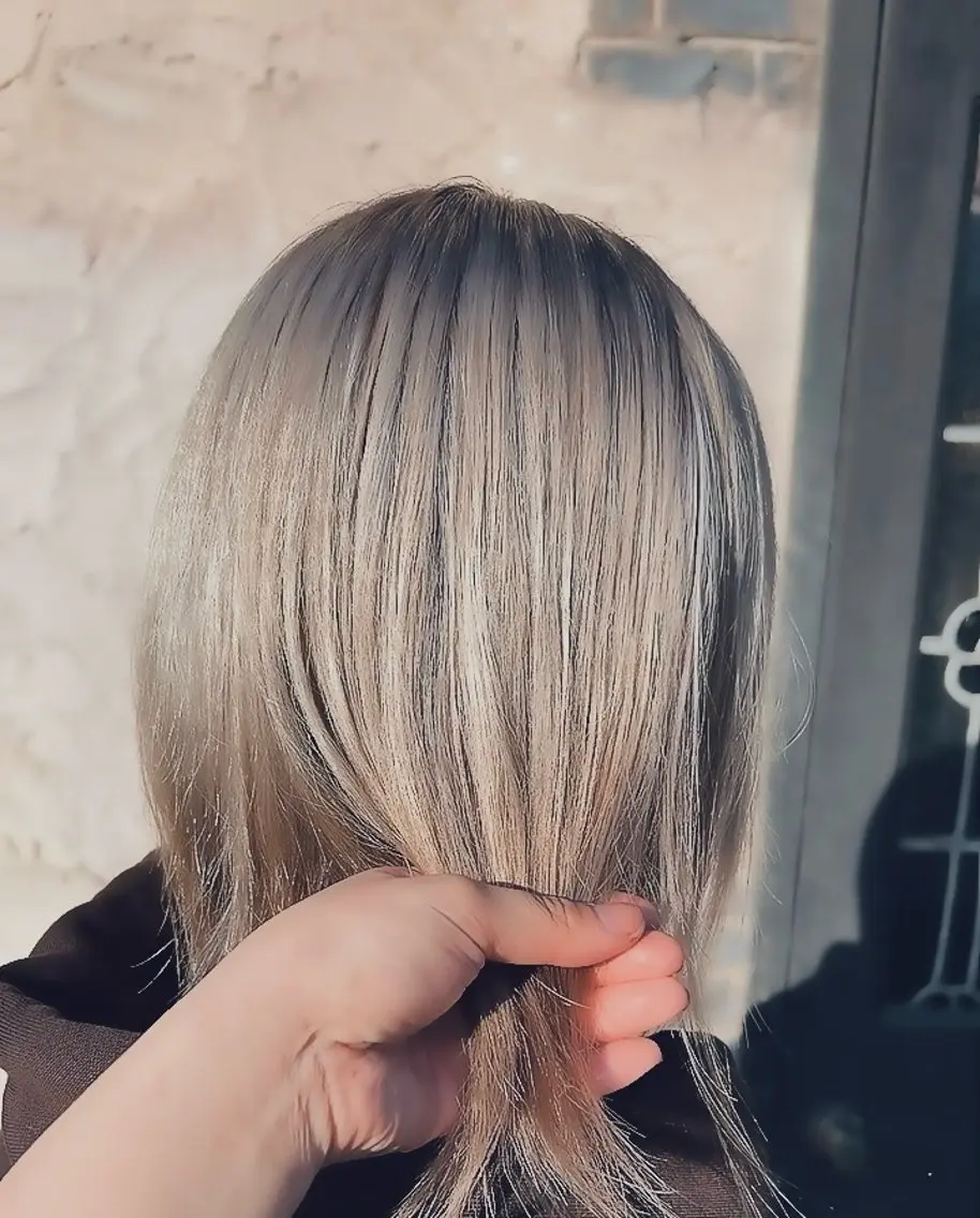 ショート カラー ブリーチ ケアブリーチ 透明感カラー ヘアカラー 🫧 のぞみ🫧のヘアスタイル