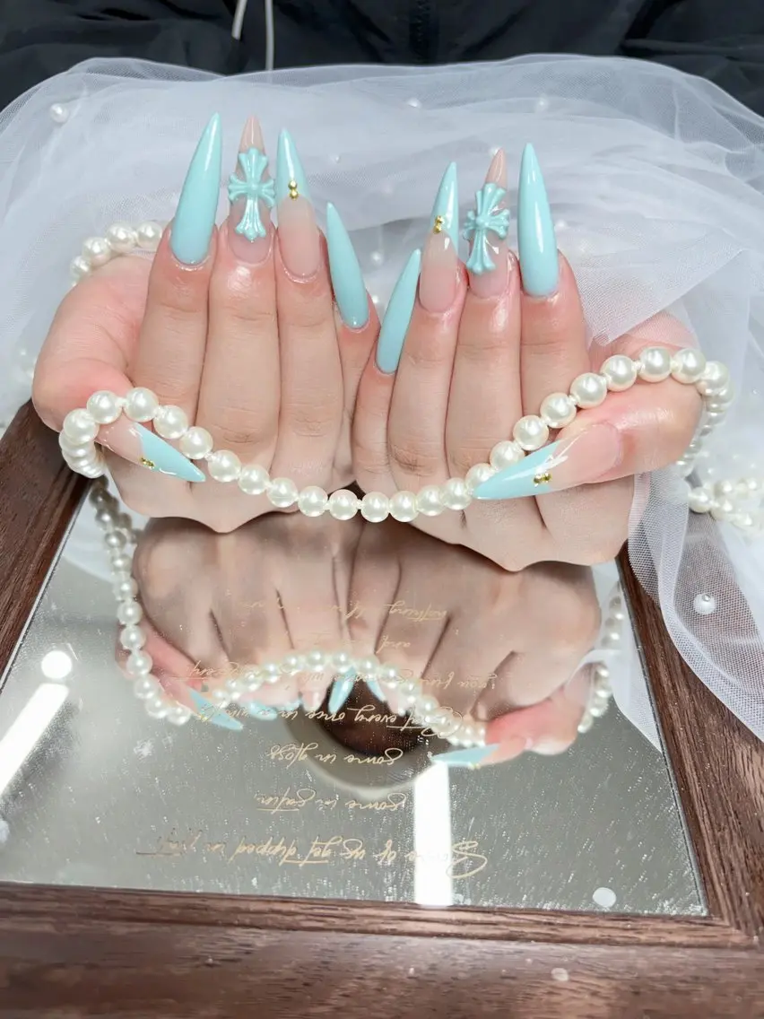 ネイル ハンドネイル lotus渋谷店 ／ウミのネイルデザイン