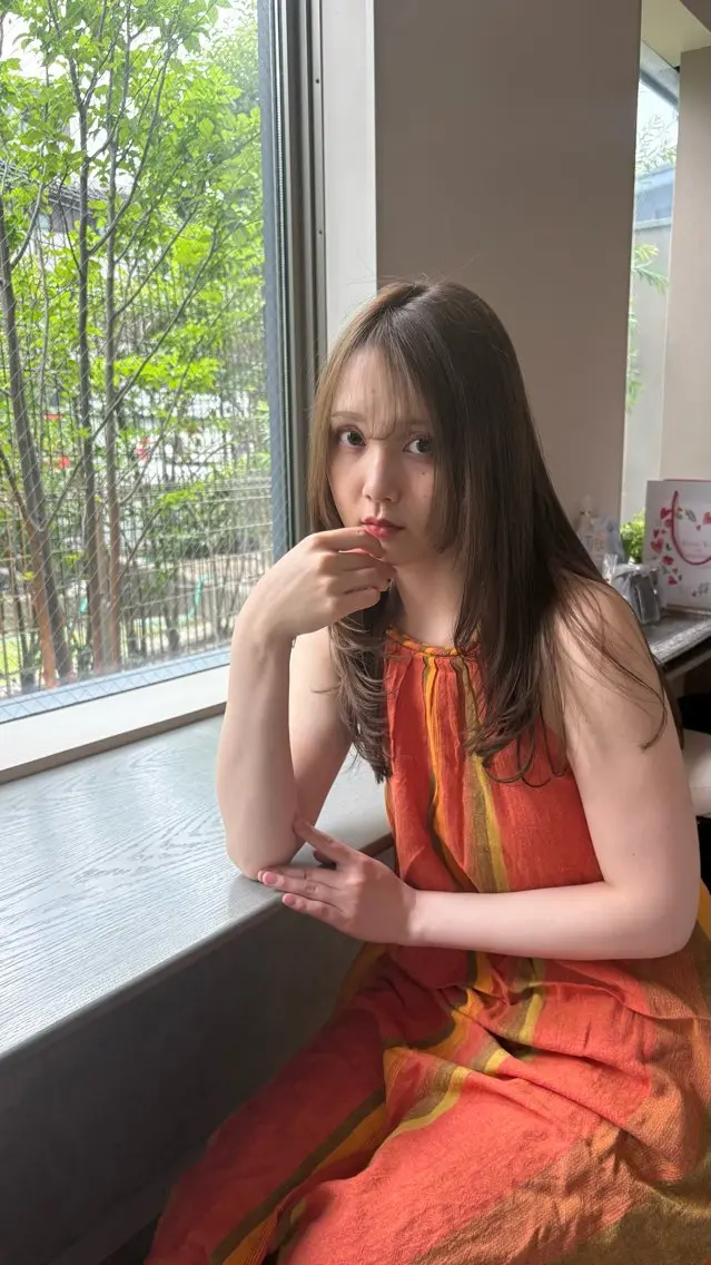 ロング 藤本 早耶のヘアスタイル