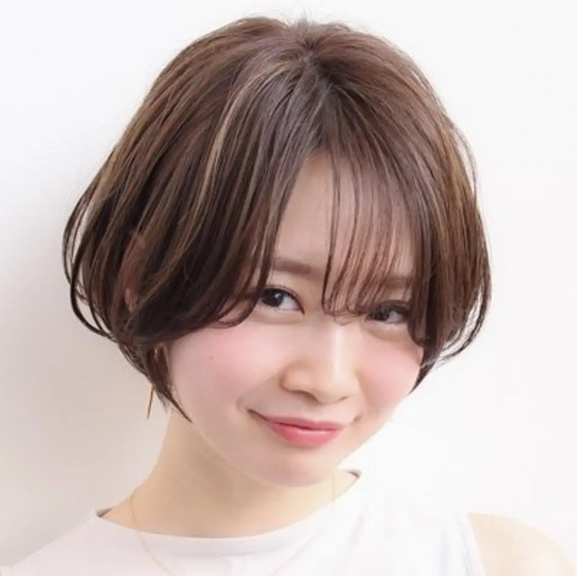 ショート 冨士 美織のヘアスタイル