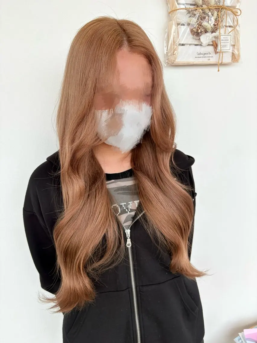 ブリーチ+カラー+トリートメントの写真