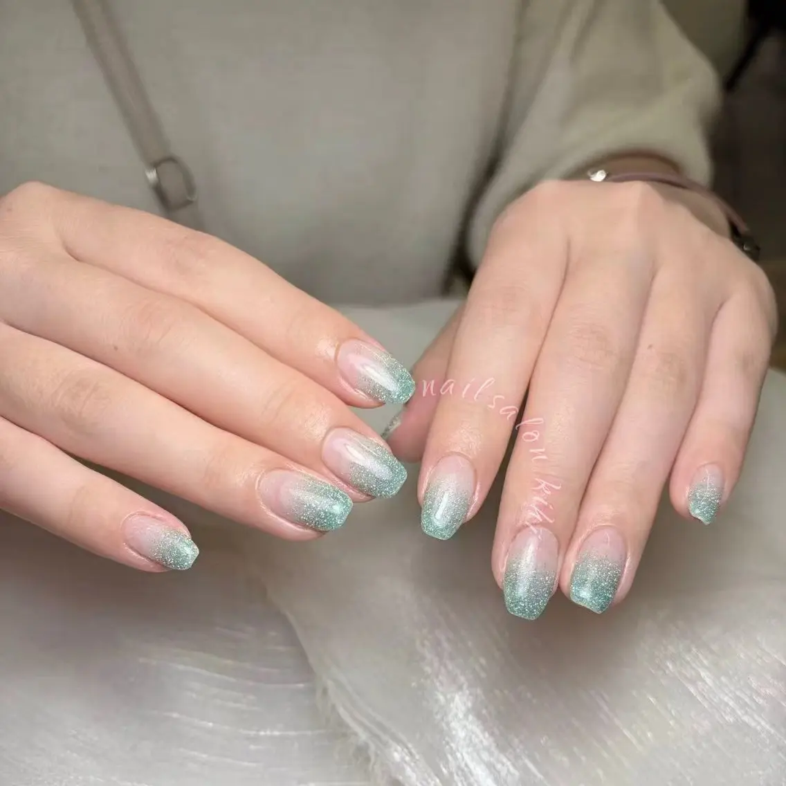 ネイル 長さ出し ジェルネイル マグネットネイル 持ち込み ニュアンスネイル ハンドネイル キ ヒのネイルデザイン