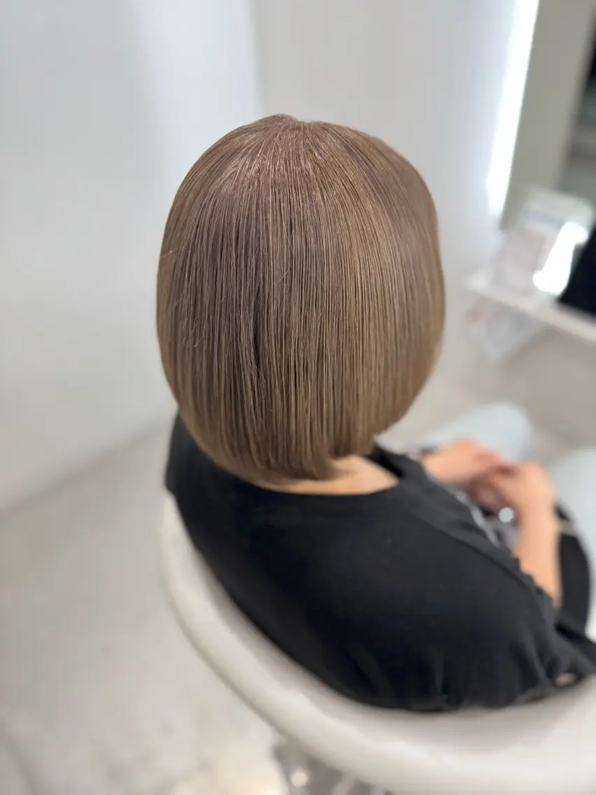 ショート ヘアカラー みな .share天王寺のヘアスタイル
