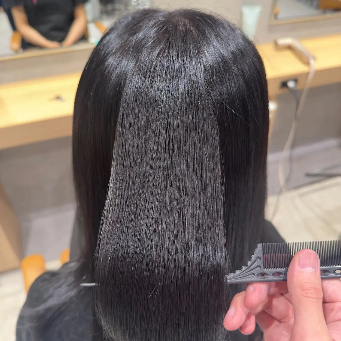 ロング カラー 黒髪 ヘアカラー 髙栁 公暉🇰🇷💫のヘアスタイル