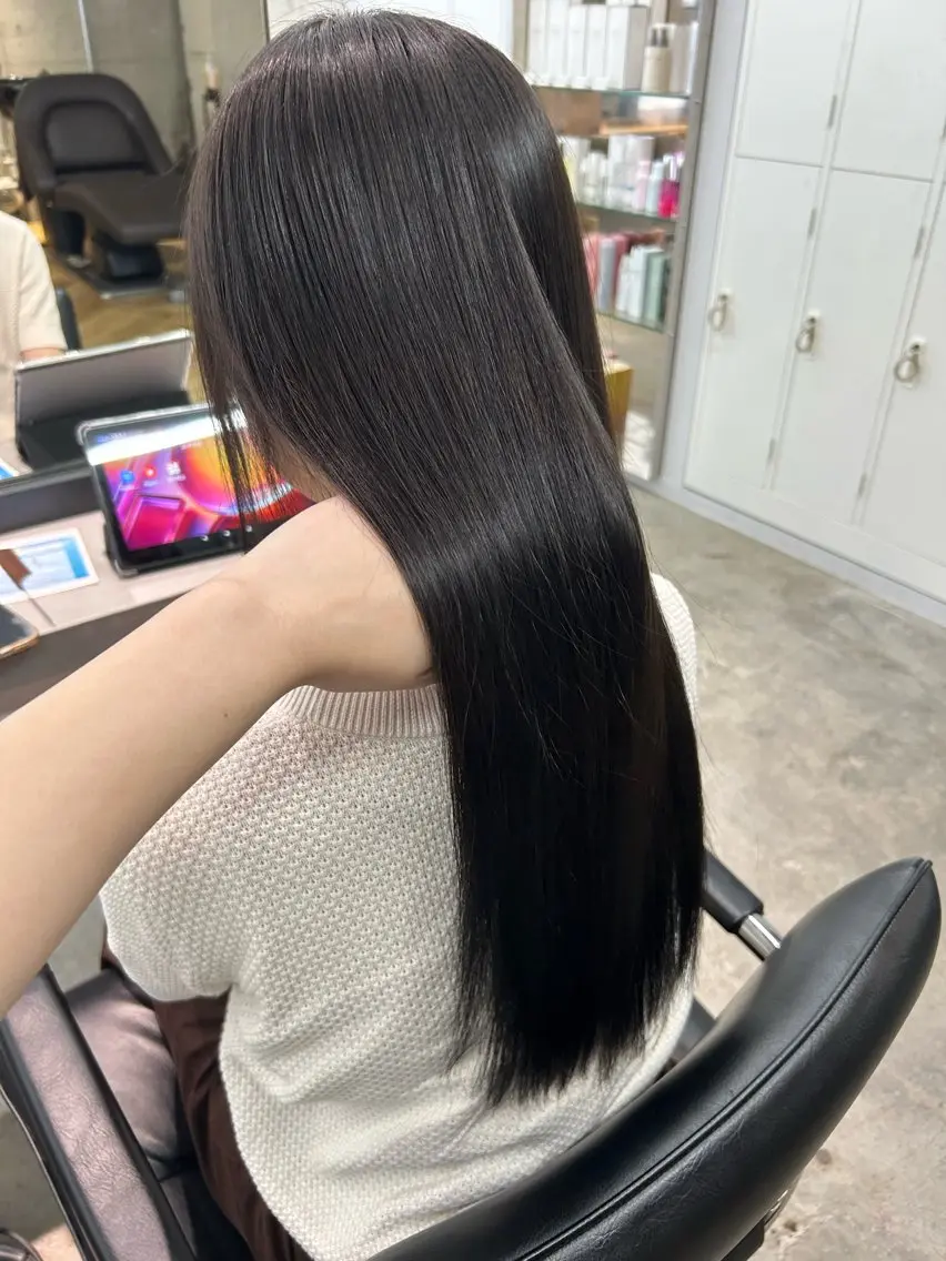 ロング カット 縮毛矯正 トリートメント ハルカ 縮毛矯正🧤 レイヤーモデル募集のヘアスタイル