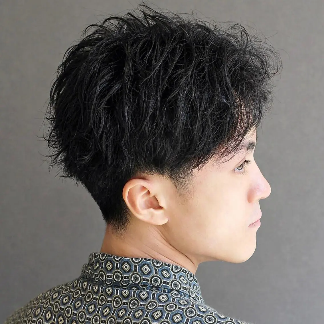 メンズ センターパート ツーブロック 佐藤 純のヘアスタイル