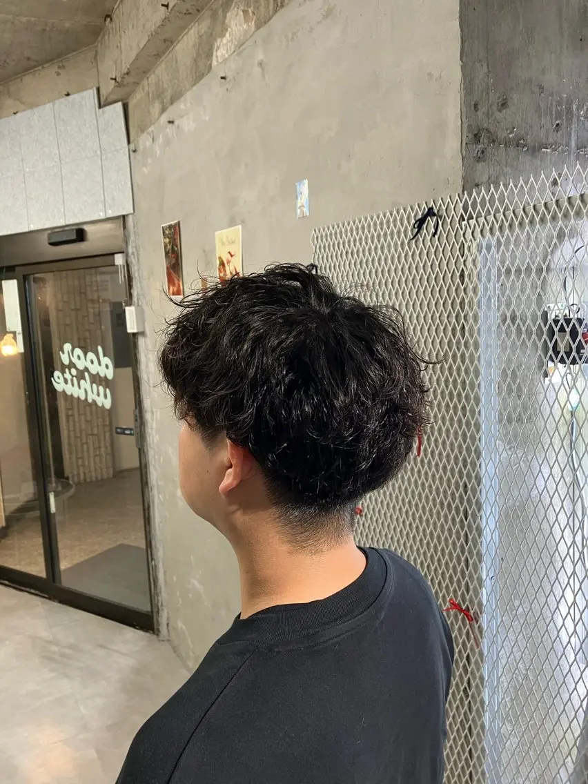 ショート パーマ メンズ メンズパーマ ツイストスパイラルパーマ スパイラルパーマ カット パーマ トリートメント door white hideのヘアスタイル