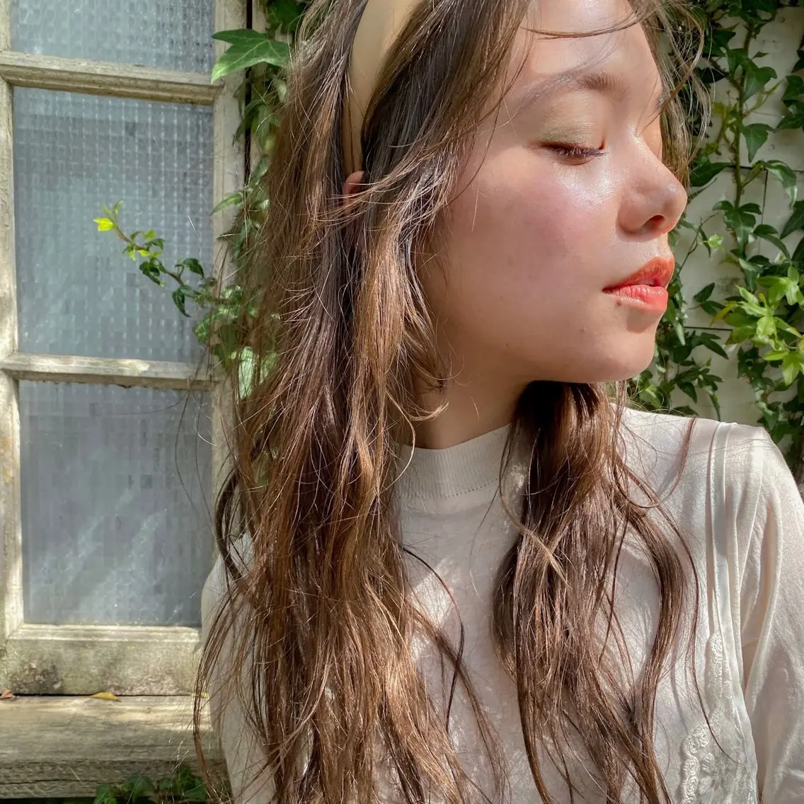 セミロング カラー 🪐脱白髪染め 🪐松尾菜々美のヘアスタイル