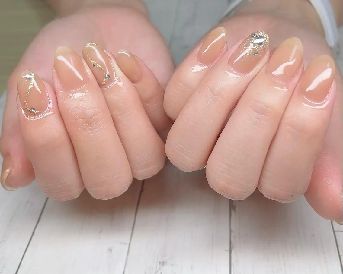 ミディアム ネイル 持ち込み オフィスネイル Nail_by N1のネイルデザイン
