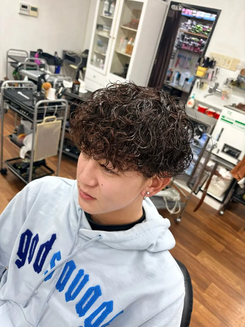 メンズ 波巻きパーマ カット パーマ 町田 尚樹のヘアスタイル