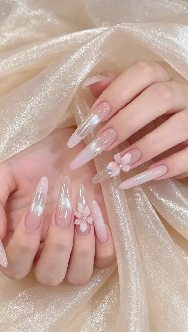 ネイル フレンチネイル ラメ(グリッター) ラメグラデーション マグネットネイル 持ち込み Unicorn Nail原宿表参道のネイルデザイン