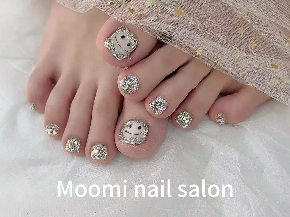ネイル ボルドー チークネイル フレンチネイル グラデーション ハート フットネイル 長さだし専門 Moominのネイルデザイン