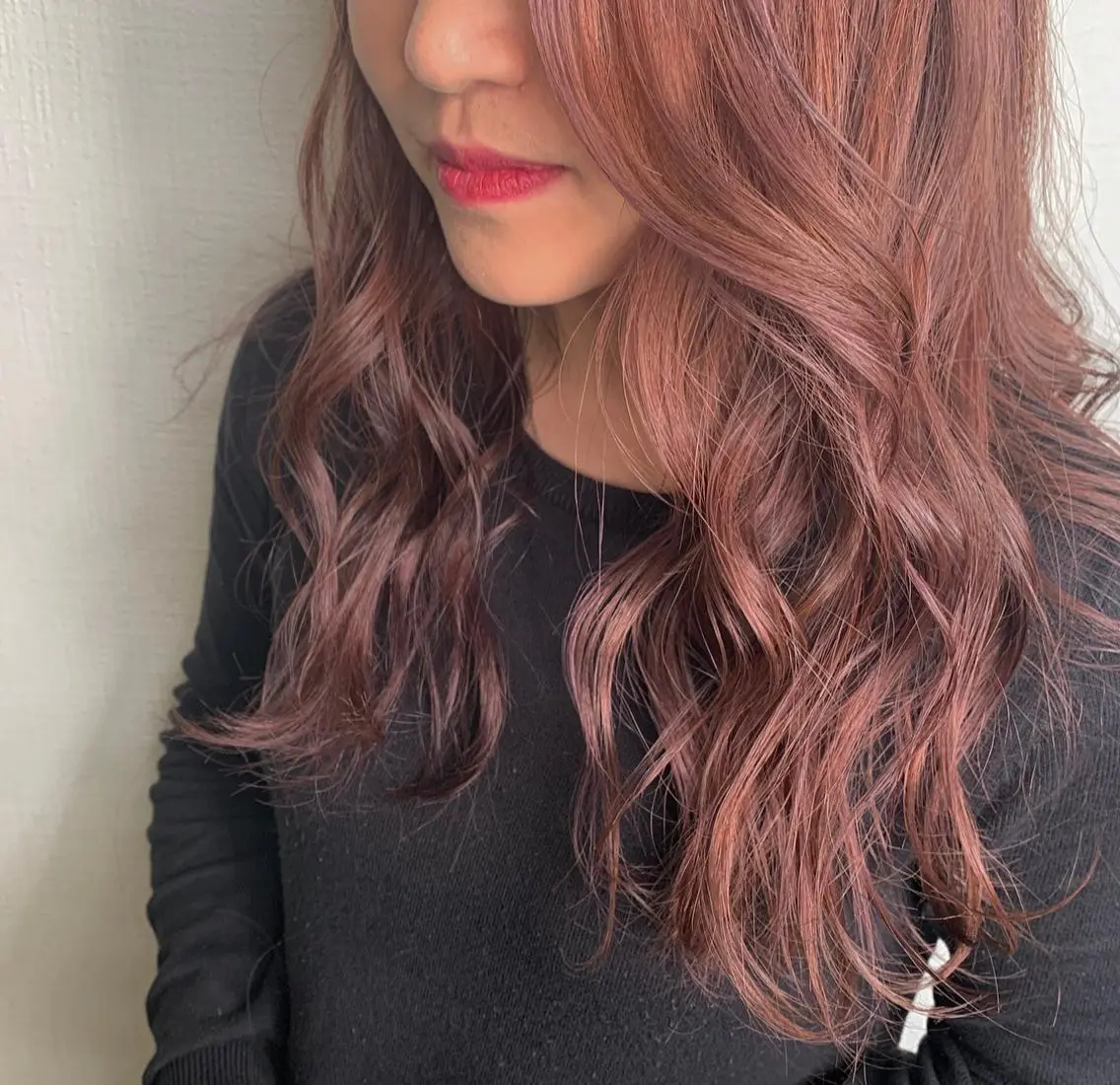 ロング ヘアカラー 袴田 伊代のヘアスタイル