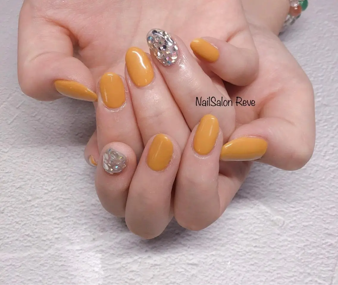 ネイル ワンカラーネイル ストーンネイル ハンドネイル NailSalon Reveのネイルデザイン