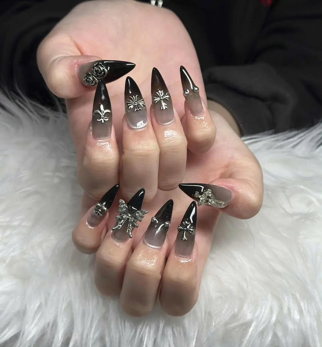 ネイル フレンチネイル ジェルネイル ハロウィン 韓国ネイル マグネットネイル ハンドネイル neco H.babynailのネイルデザイン
