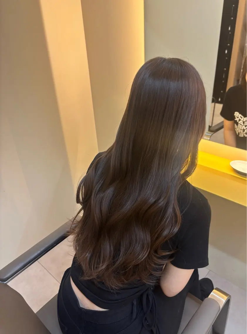 ロング カラー 明賀 瞳 /みょうが ひとみのヘアスタイル
