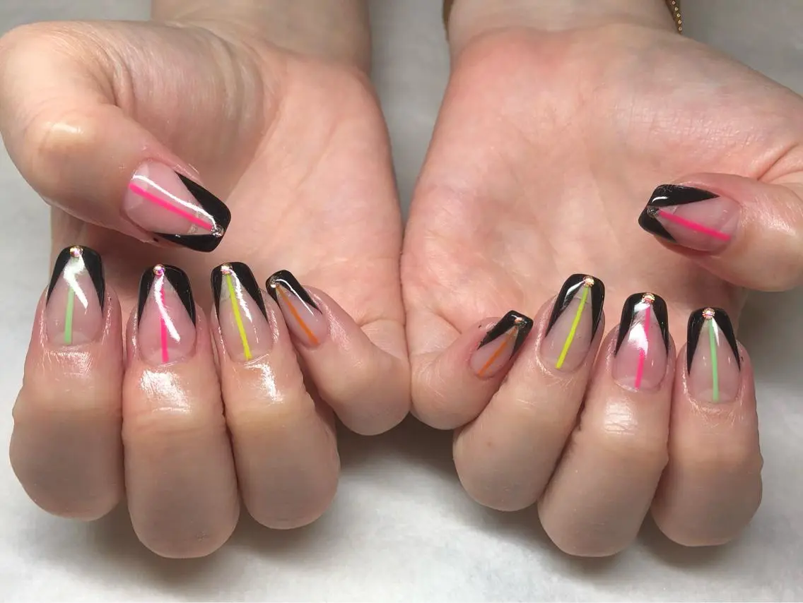 ネイル フレンチネイル いちじゅう あおいのネイルデザイン
