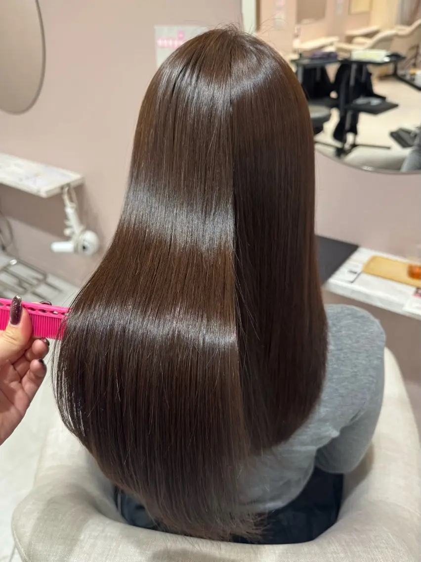 セミロング カット ヘアカラー ✨髪質改善･レイヤー ✨chihiroのヘアスタイル
