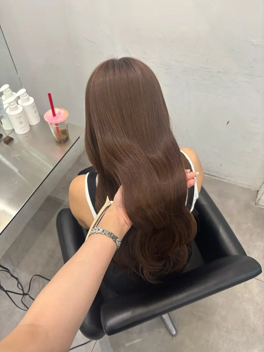 ロング カラー Core茶屋町 HINATAのヘアスタイル