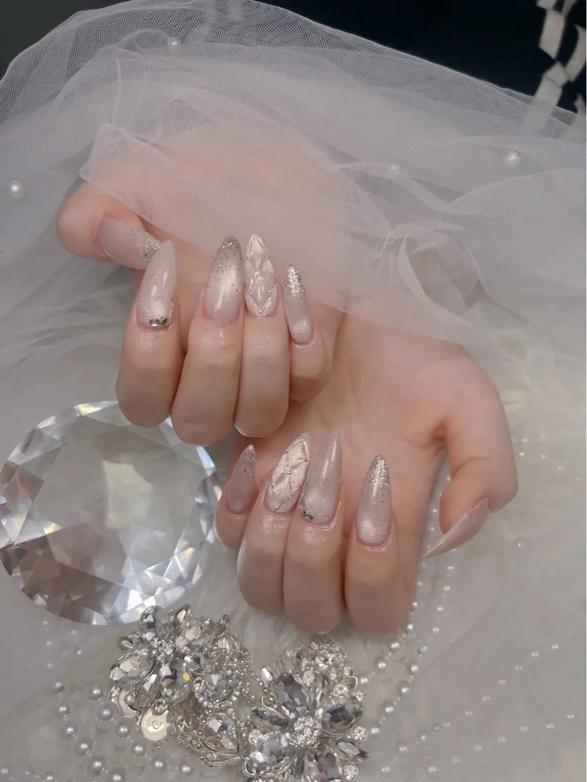ネイル アートネイル オーロラネイル チークネイル 長さ出し フットネイル Miya _nailのネイルデザイン