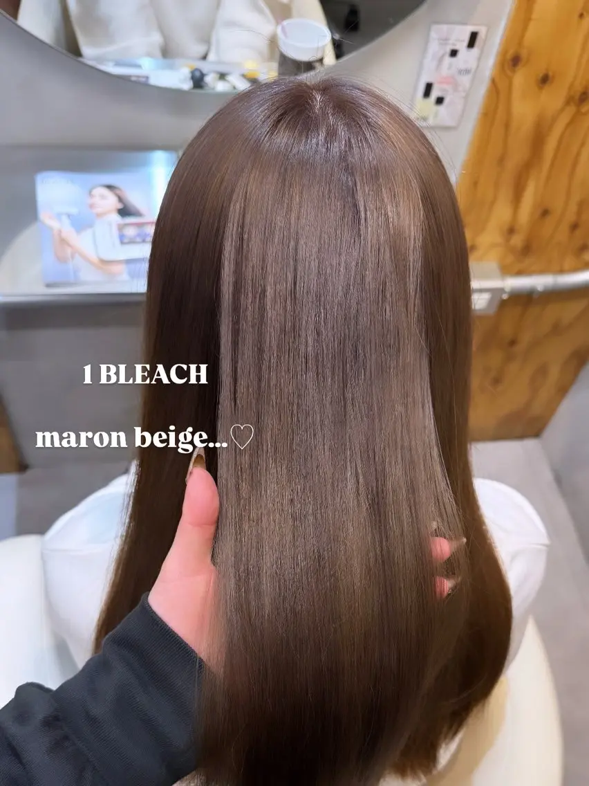 カラー 🌙ヘーゼルベージュ レイヤーカット🌙のヘアスタイル