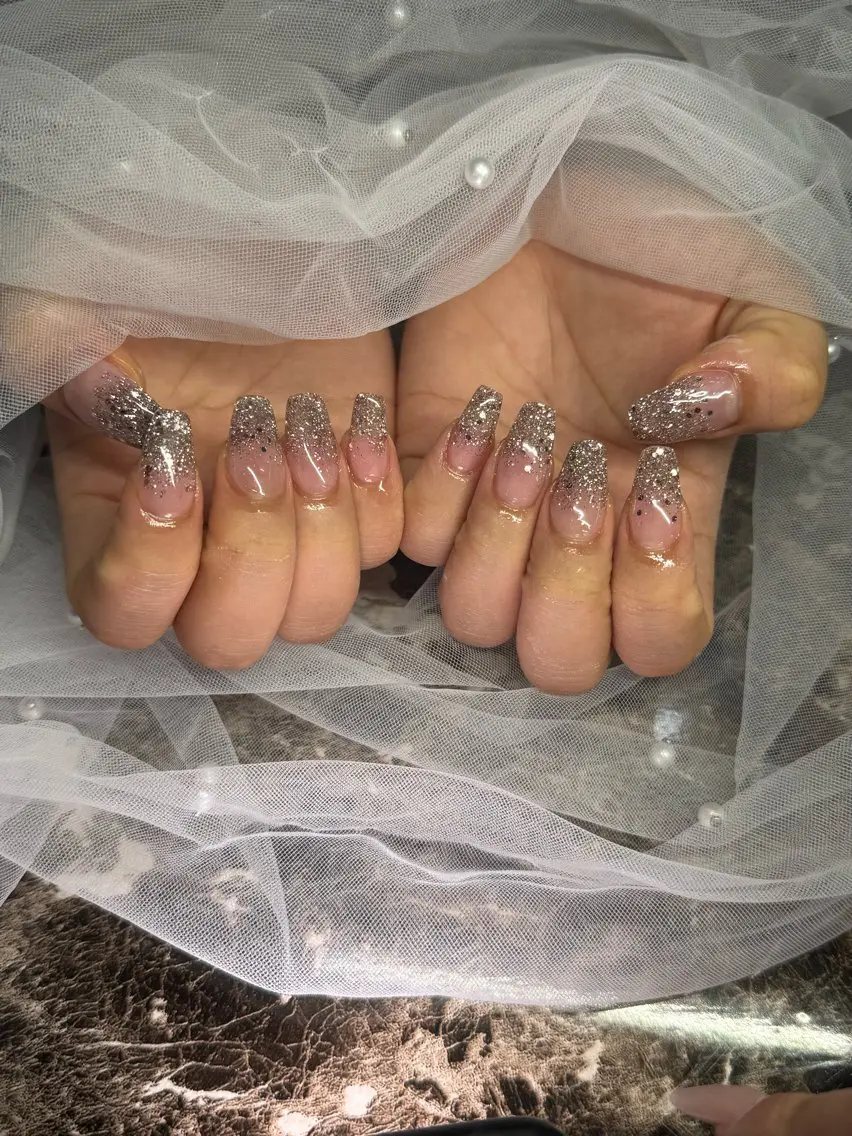 ネイル グラデーション ラメ(グリッター) ラメグラデーション スカルプネイル NAIL FOCUS MAMIAのネイルデザイン