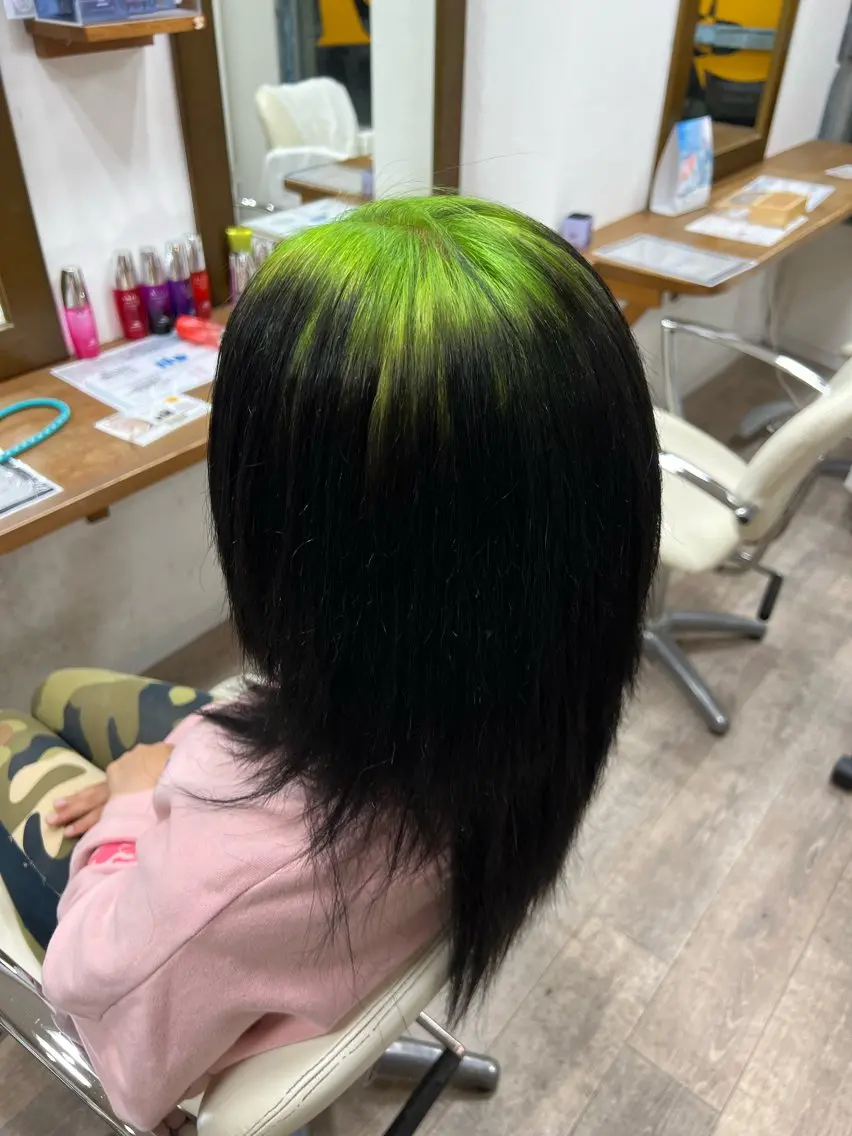 カラー ヘアカラー hairs 897のヘアスタイル