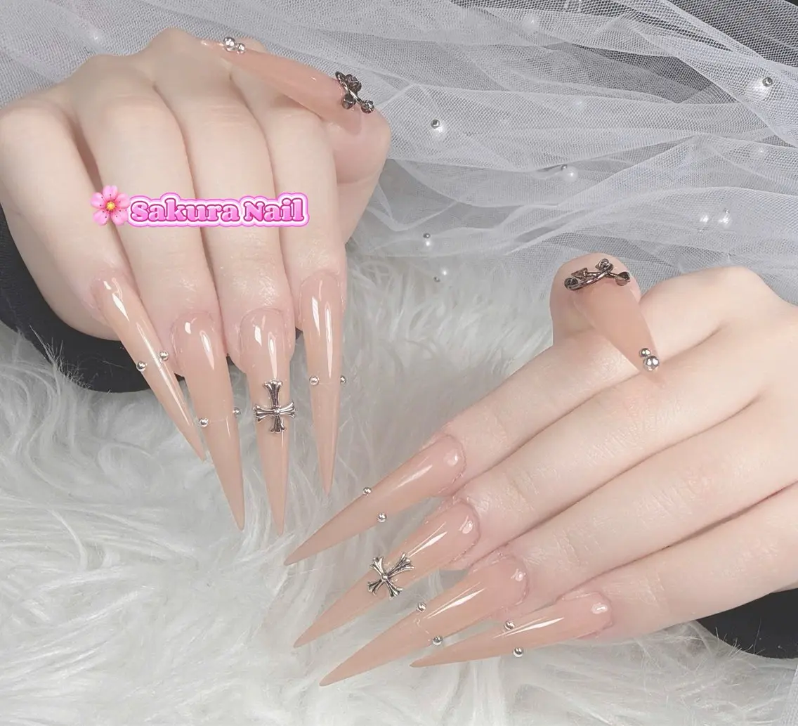 ネイル オーロラネイル クリアネイル フラッシュネイル フレンチネイル ジェルネイル ハンドネイル Sakura Nail Salonのネイルデザイン