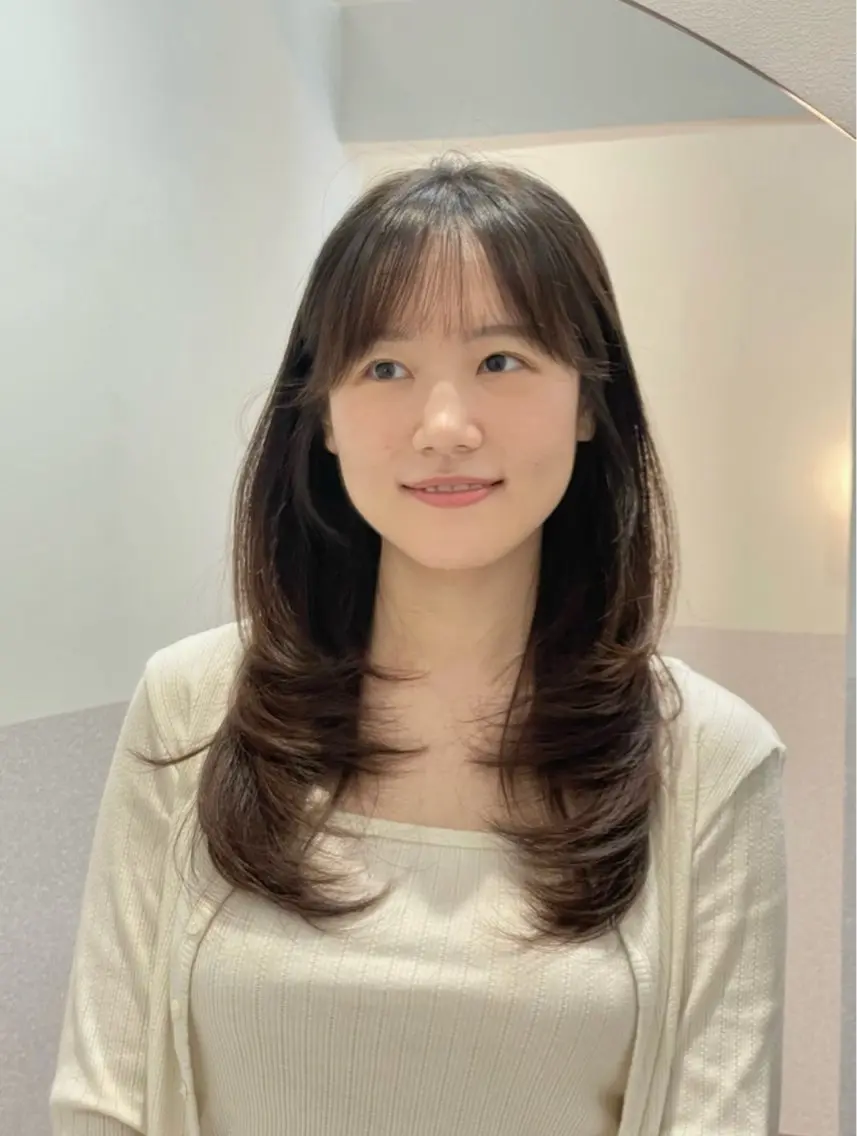 ロング ロングレイヤー ハッシュカット ハイレイヤー 韓国風ヘア レイヤーカット カット ヘアカラー トリートメント ❤︎︎韓国ヘア❤︎︎ 𝑺𝒉𝒊𝒉𝒐のヘアスタイル