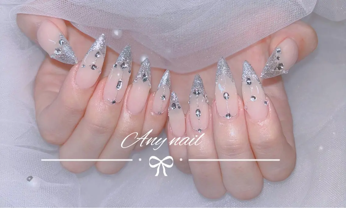 ネイル 成人式 ロングネイル マグネットネイル 大理石ネイル(マーブル) リボン ハンドネイル Any nail新大久保店のネイルデザイン