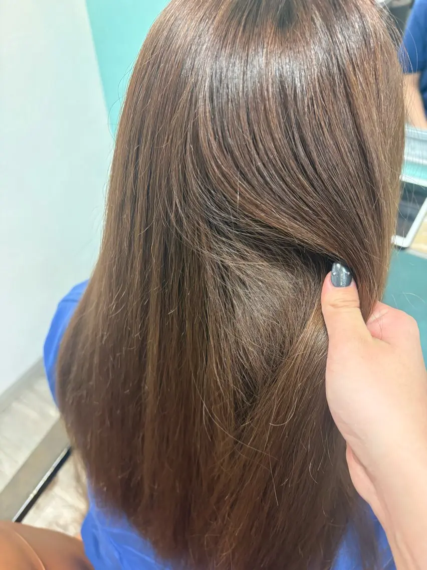 ロング カラー ブラウンカラー ERII /伏見 カットモデル募集中!のヘアスタイル