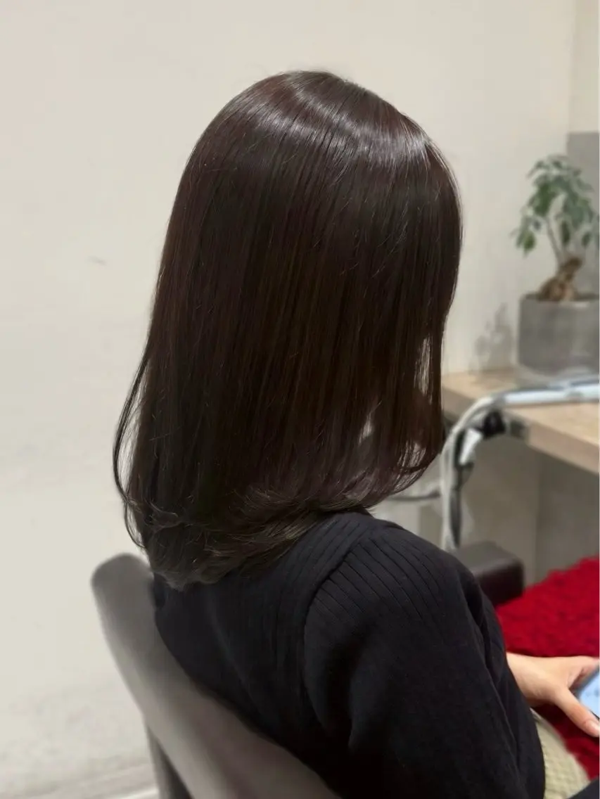 ミディアム レイヤー/小顔前髪 🤍wakaのヘアスタイル
