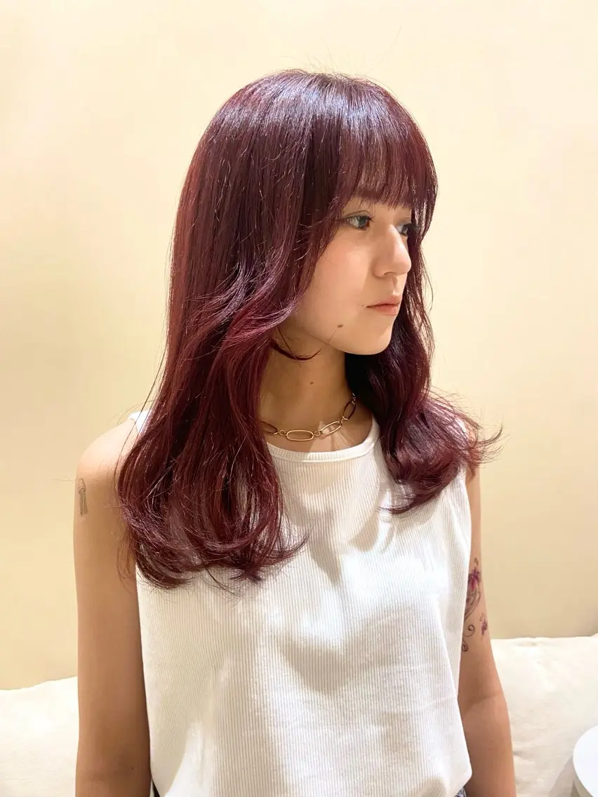 ミディアム カラー ヘアカラー トリートメント アカツ ミナのヘアスタイル
