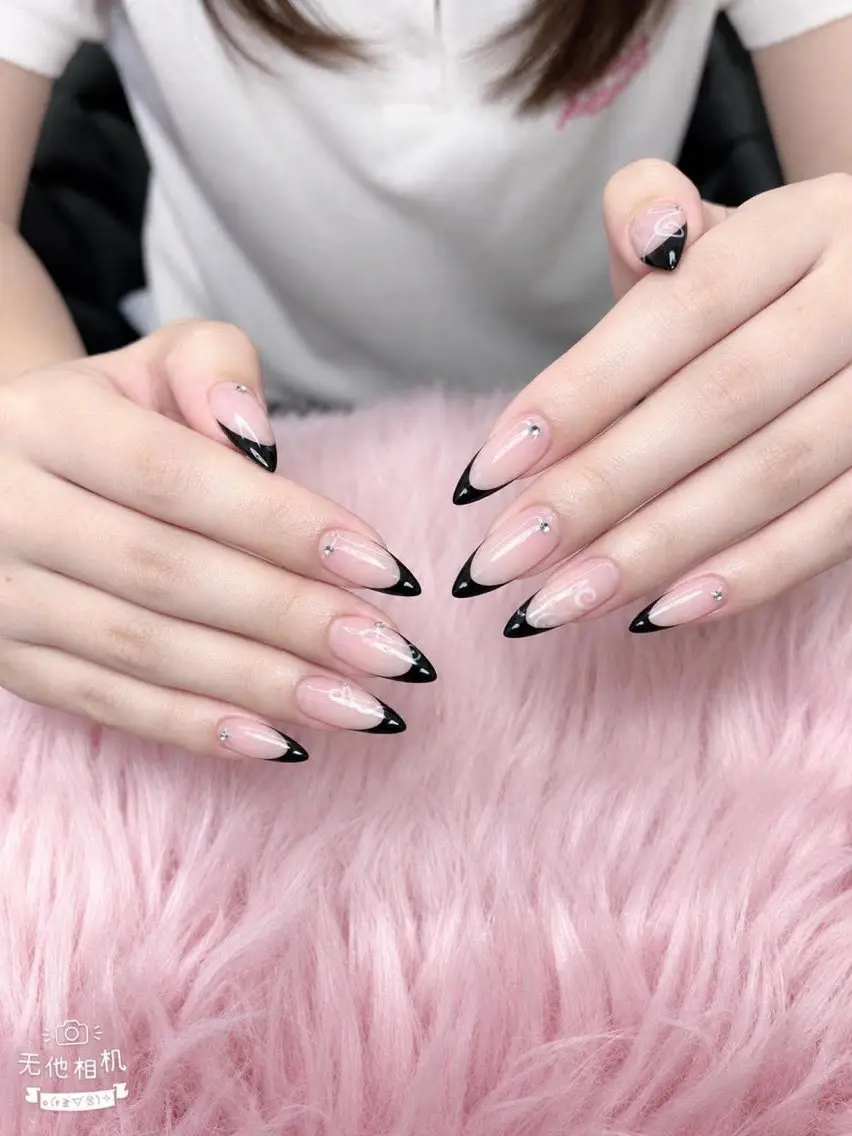 ネイル 長さ出し フレンチネイル グラデーション 韓国ネイル マグネットネイル ハンドネイル Lannie nailのネイルデザイン