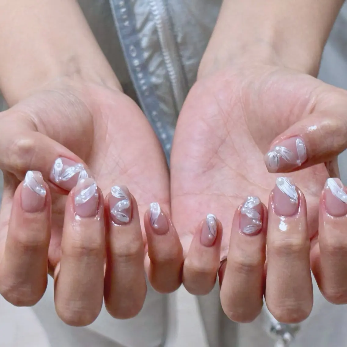 ネイル ニュアンスネイル ワンホンネイル ハンドネイル IYOUNAIL- Piggyのネイルデザイン