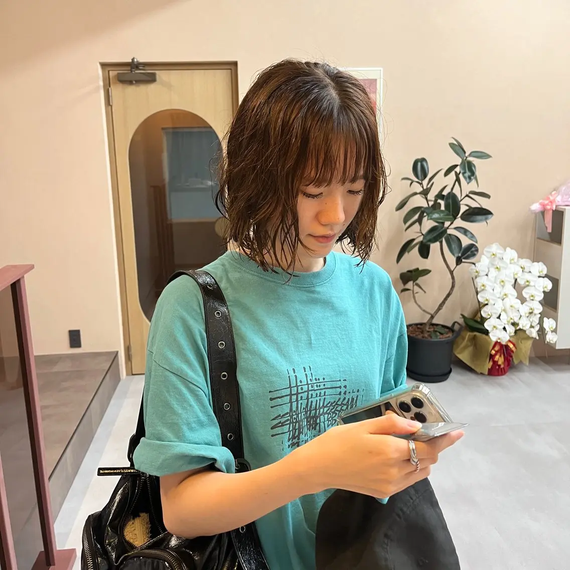 ショート カラー パーマ ベージュカラー ブリーチ 透明感カラー ダブルカラー カット ヘアカラー トリートメント 髪質改善カラー/ボブ 🌻Mutsumiのヘアスタイル