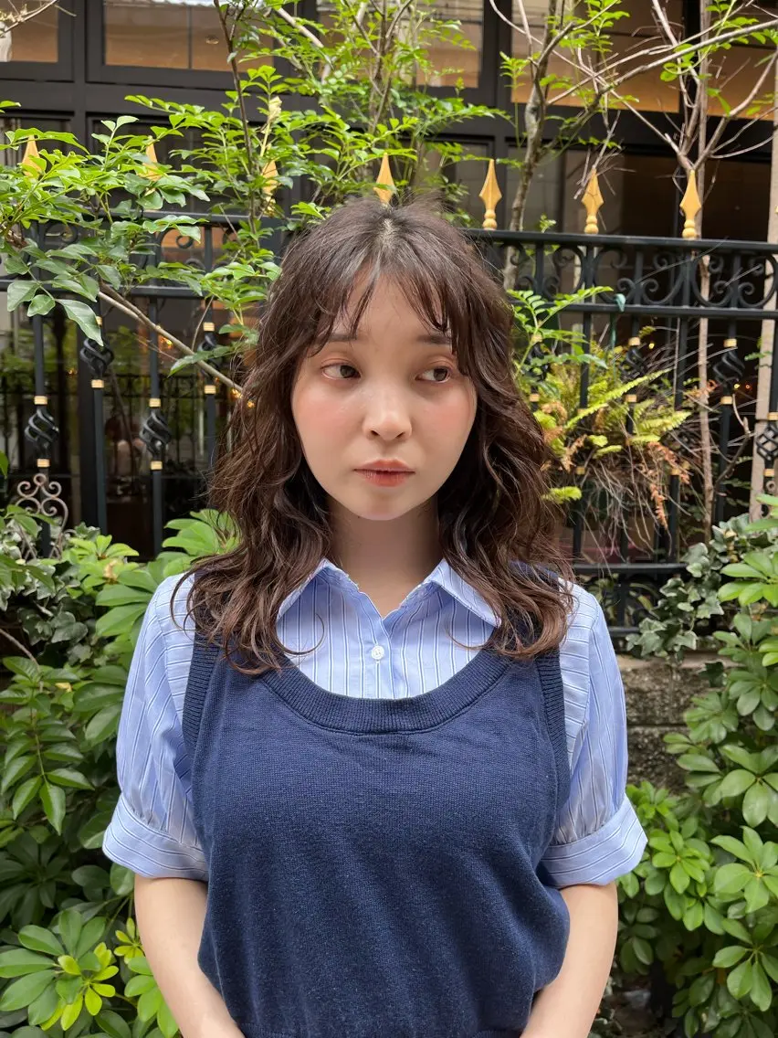 ミディアム 久門 未来のヘアスタイル